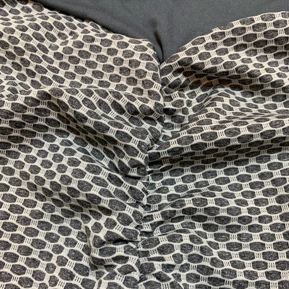 Women Workout High Waist Scrunched Butt Leggings - Picture 7 of 11